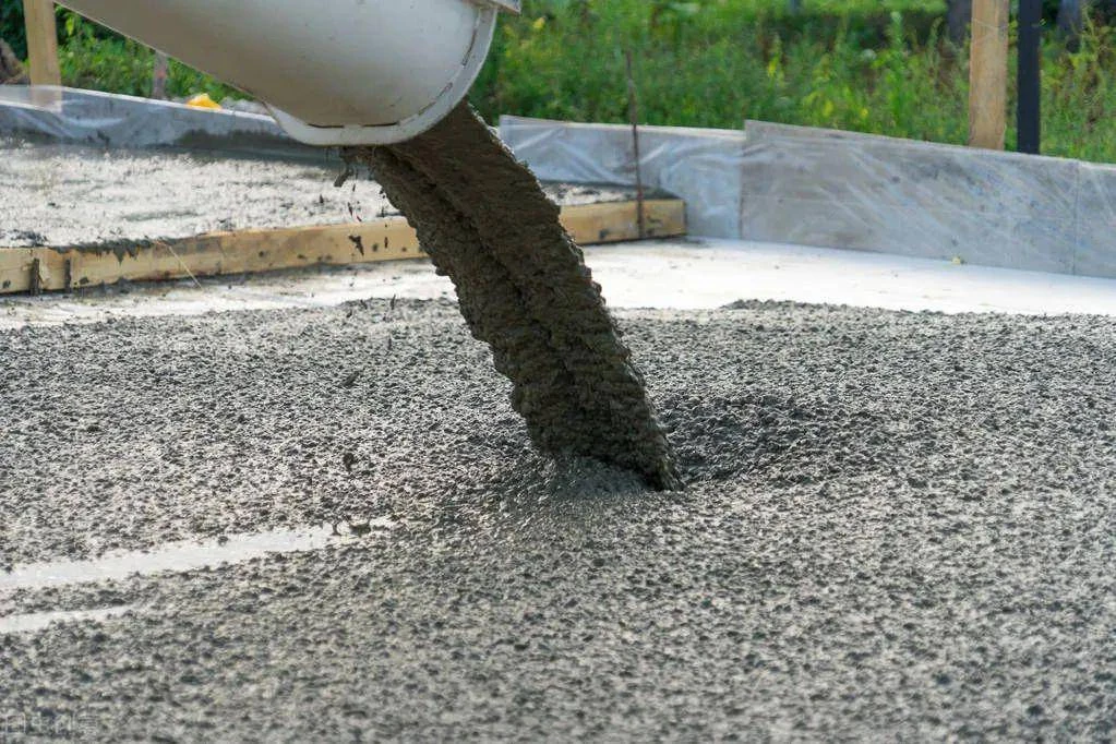 Understanding Water Reducing Admixtures in Concrete: Types, Benefits, and Market Insights