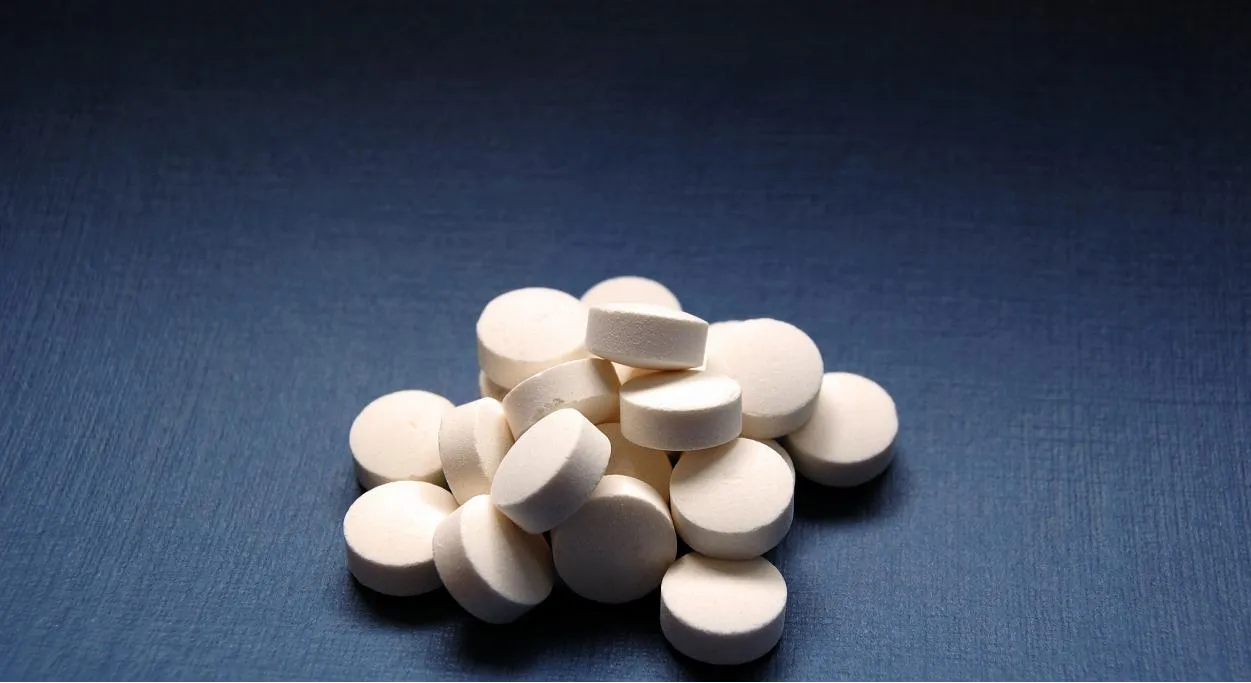 Hydroxypropyl Methylcellulose Properties Applications and Comparisons in Pharmaceutical and Industrial Use