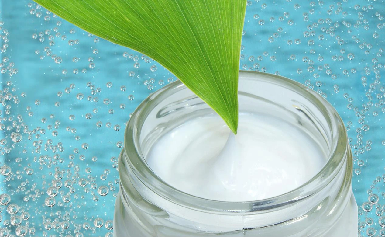 The Versatile Uses of Hydroxyethylcellulose in Industry and Personal Care
