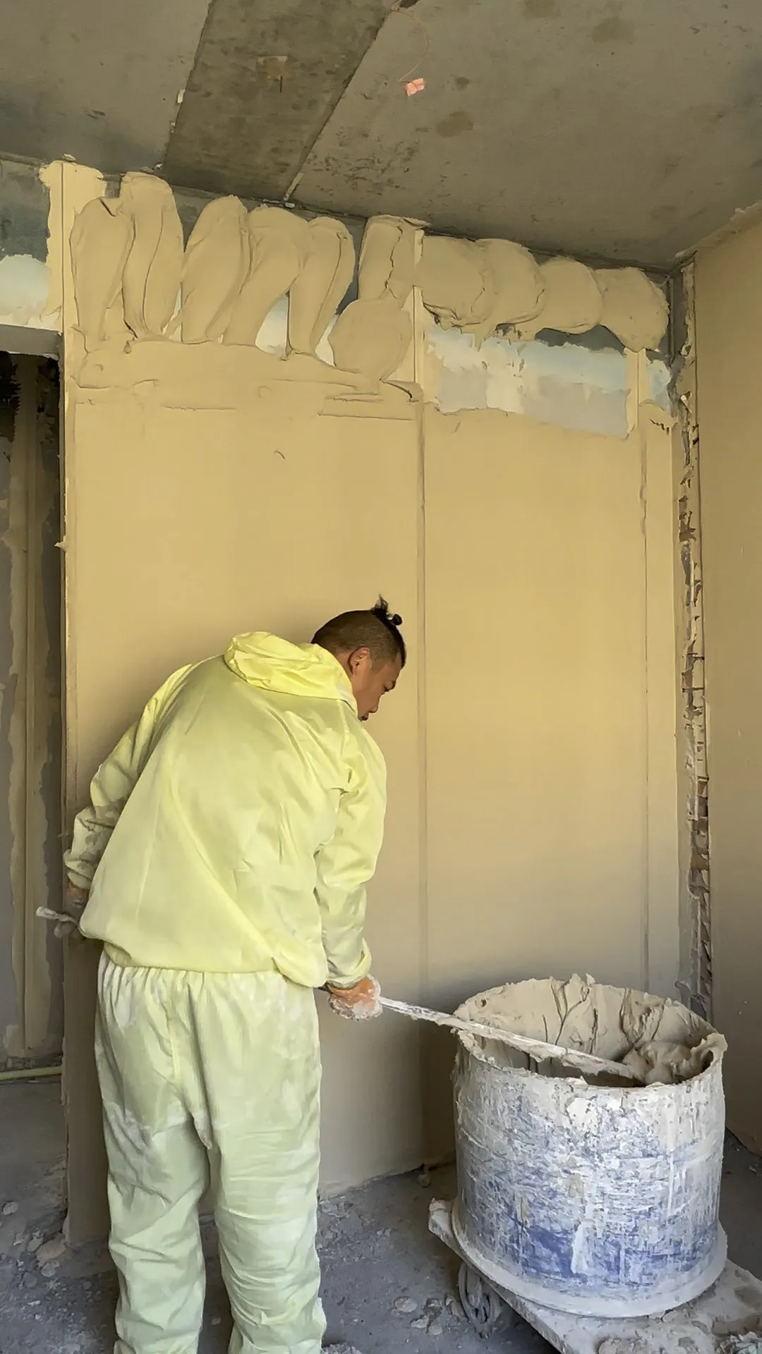 Enhancing Workability in Plastering: The Role of Gypsum Retarders