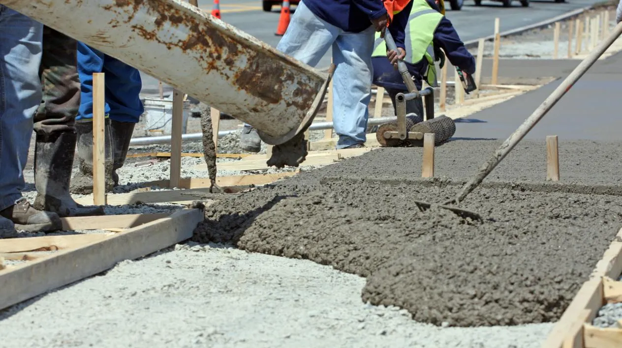 Exploring Water Reducing Admixture Types: The Role of Polycarboxylate Ether in Modern Concrete