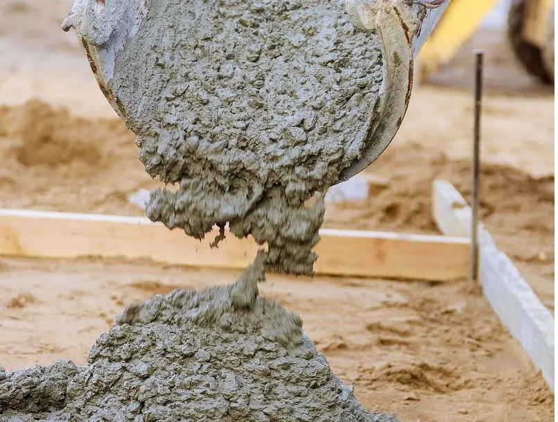 Understanding Water Reducing Admixtures and the Rise of PCE Superplasticizers Understanding Water Reducing Admixtures and the Rise of PCE Superplasticizers