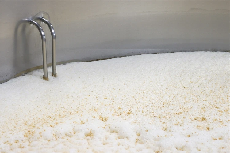 Foam Control in Industry: Choosing the Right Antifoaming Agents